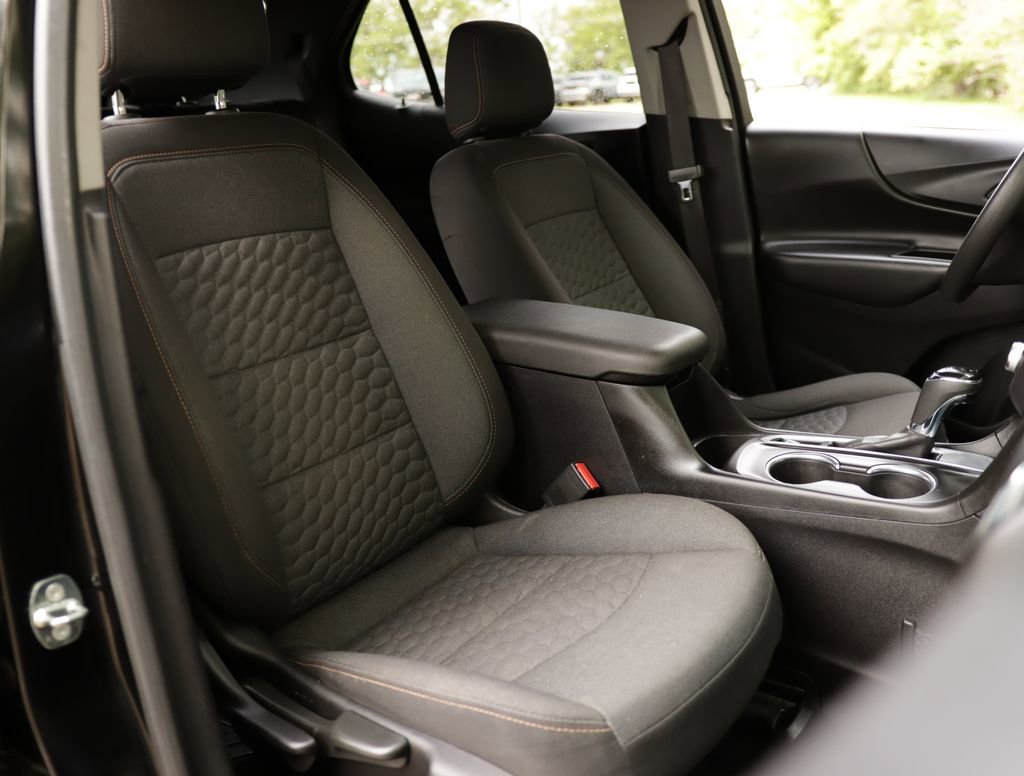 Used 2019 MOSAIC BLACK METALLIC Chevrolet LT image 26