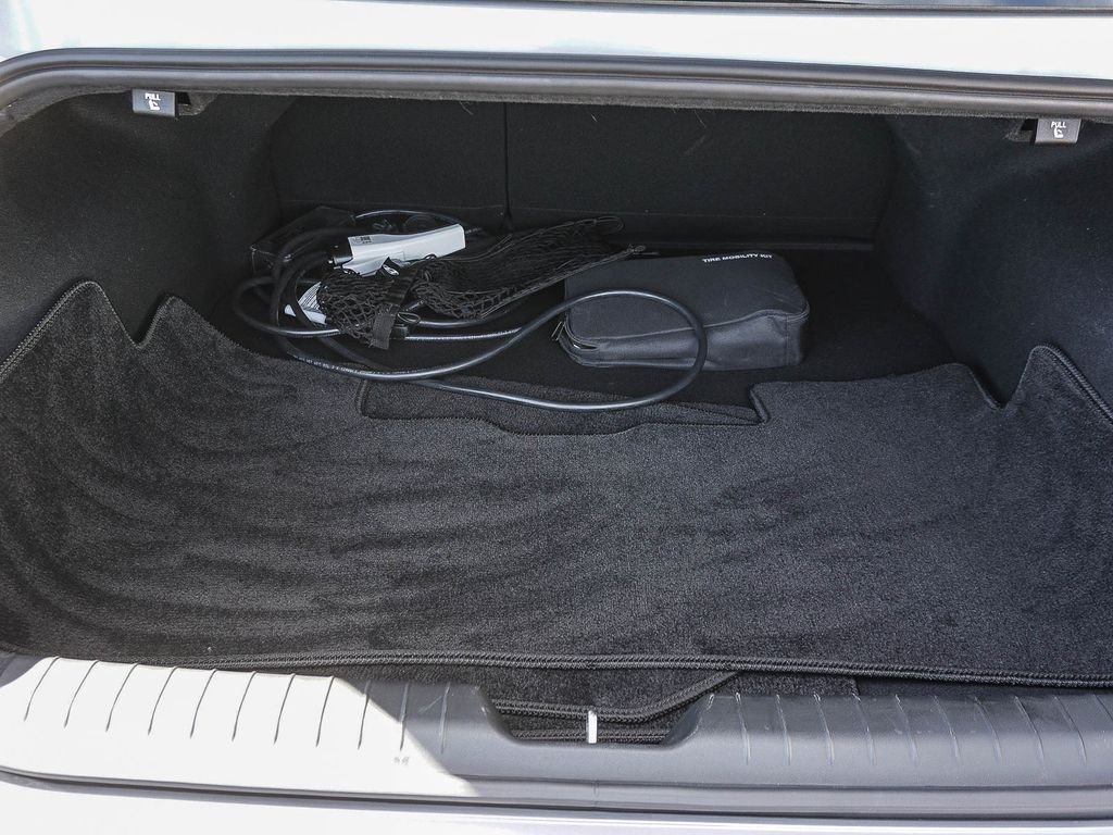 Certified Used 2023 Silver Hyundai SEL image 24