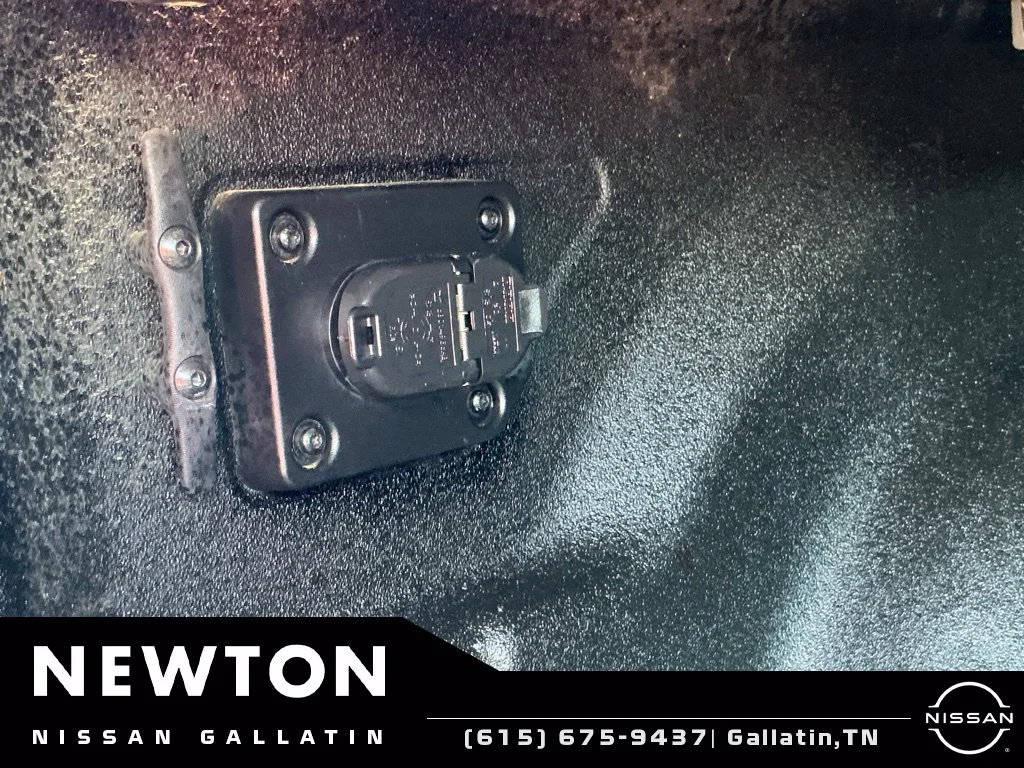 Used 2020 Crystal Metallic Ram Tradesman image 30