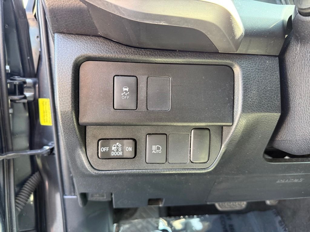 Used 2021 Magnetic Gray Metallic Toyota SR5 image 8