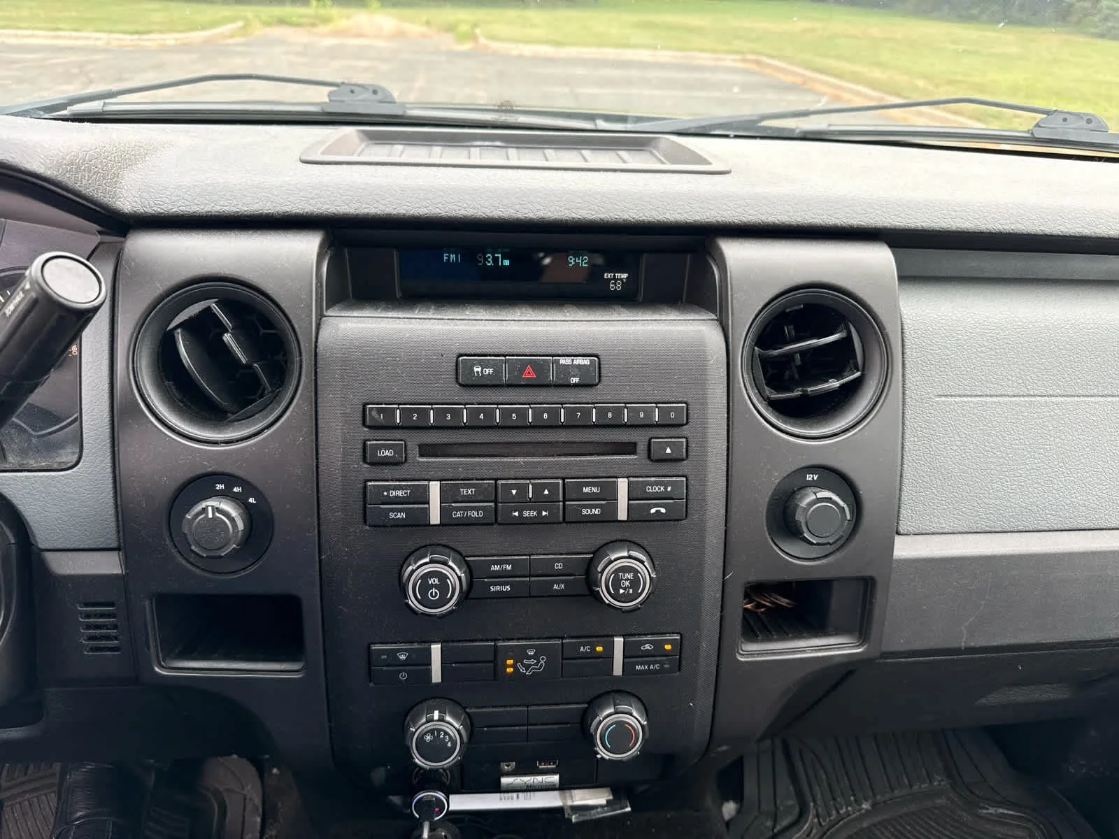 Used 2014 Tuxedo Black Metallic Ford STX image 13