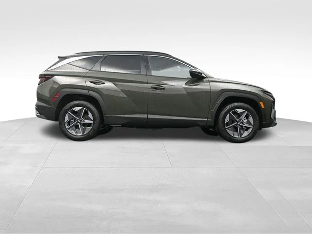 Used 2026 Green Hyundai SEL image 38