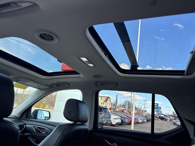 Used 2020 Black Chevrolet Premier image 9