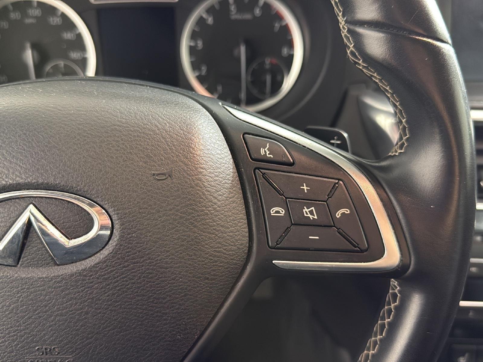 Used 2018 Majestic White INFINITI Premium image 11