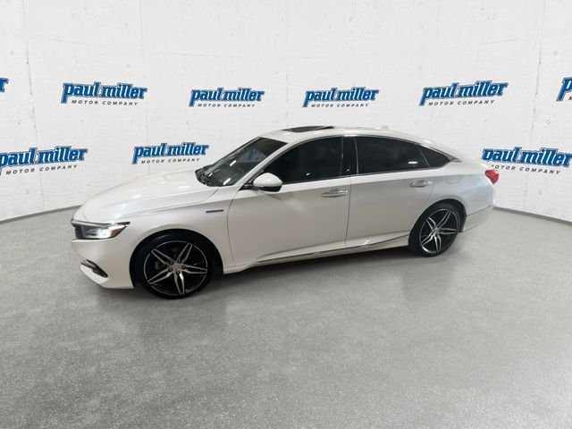 Certified Used 2022 White Honda Touring image 5