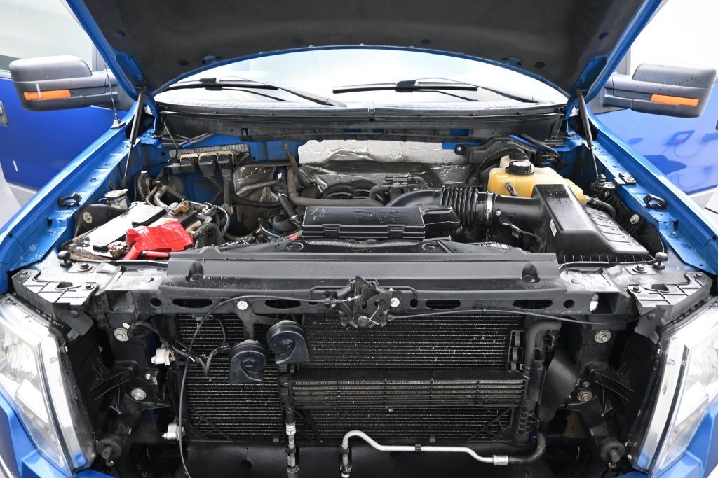 Used 2013 Blue Flame Metallic Ford XLT image 32