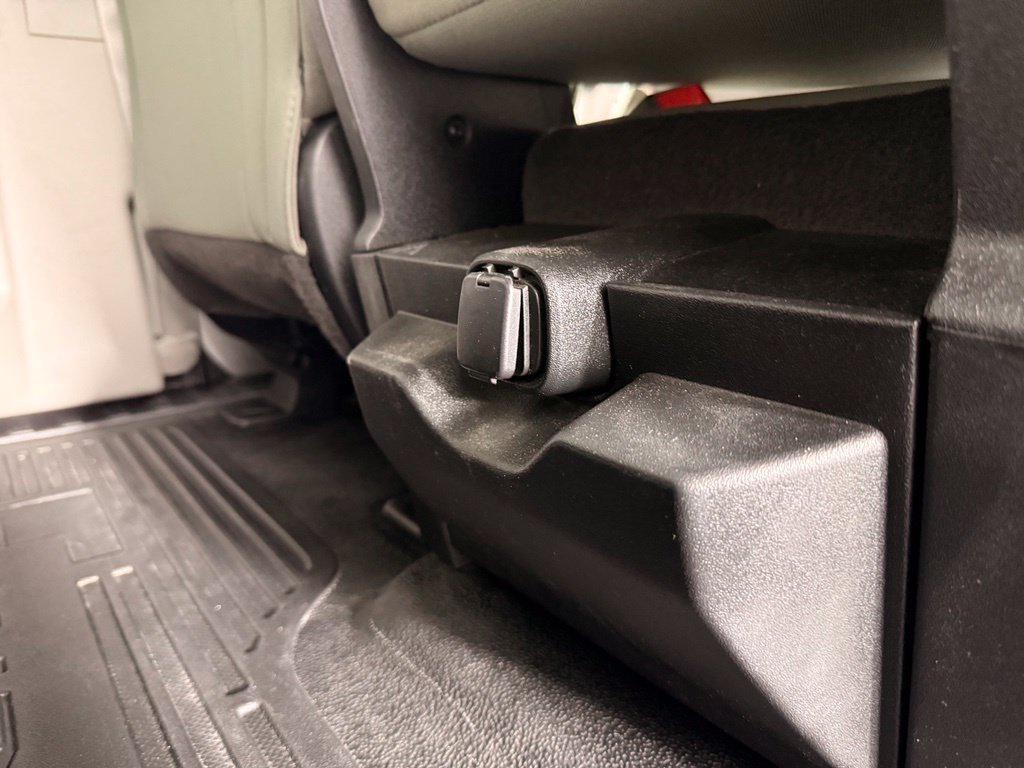 Used 2018 Ingot Silver Ford XL image 17