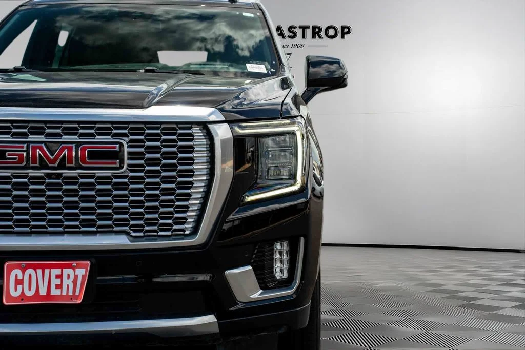 Used 2024 Black GMC Denali image 8