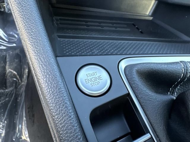 2026 Volkswagen Jetta SE - Photo 10