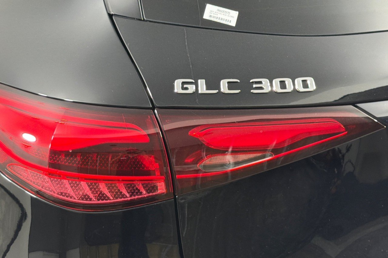 Certified Used 2024 Black Mercedes-Benz GLC 300 image 26