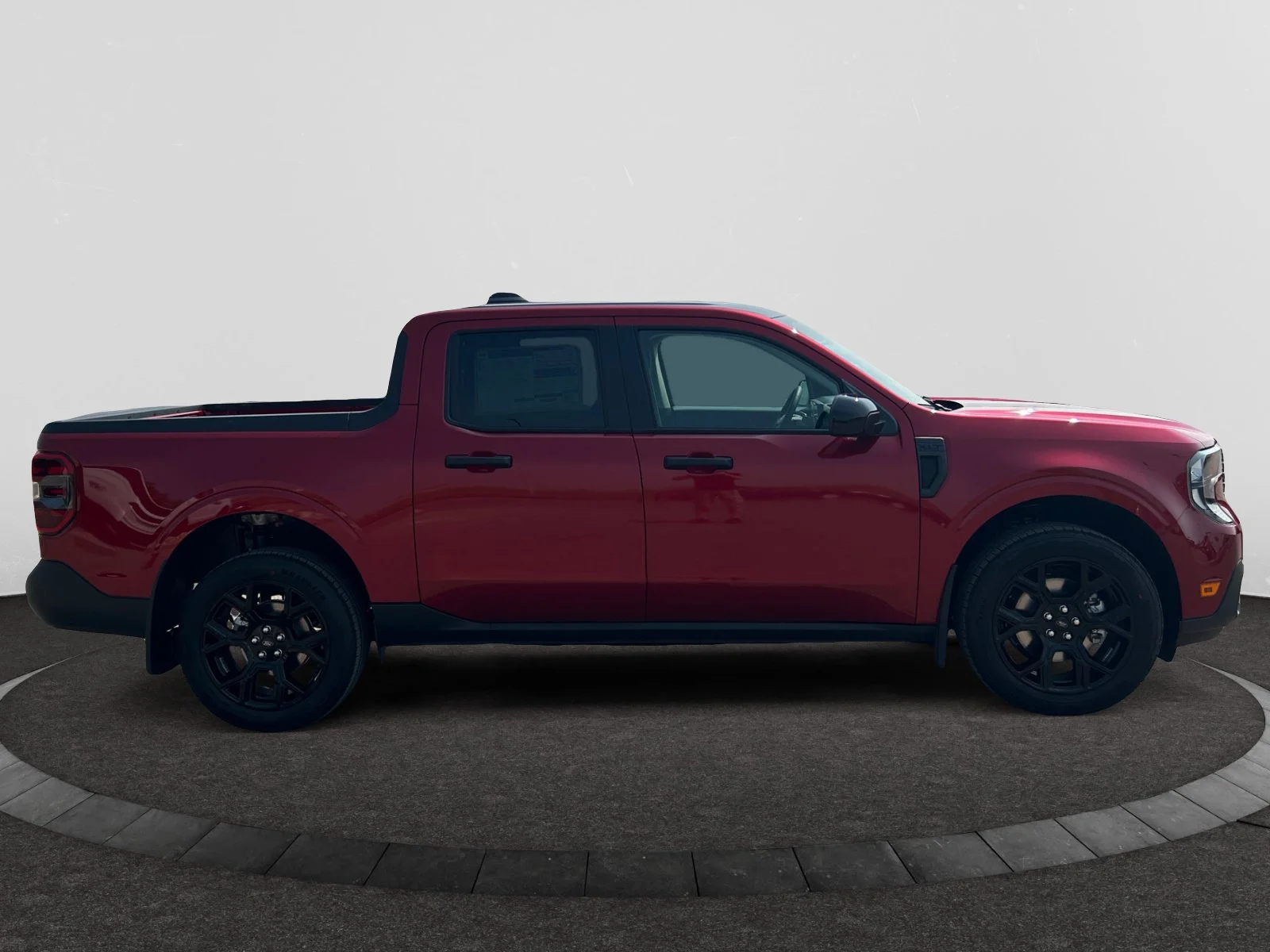 New 2026 Ruby Red Metallic Tinted Clearcoat Ford XLT image 6