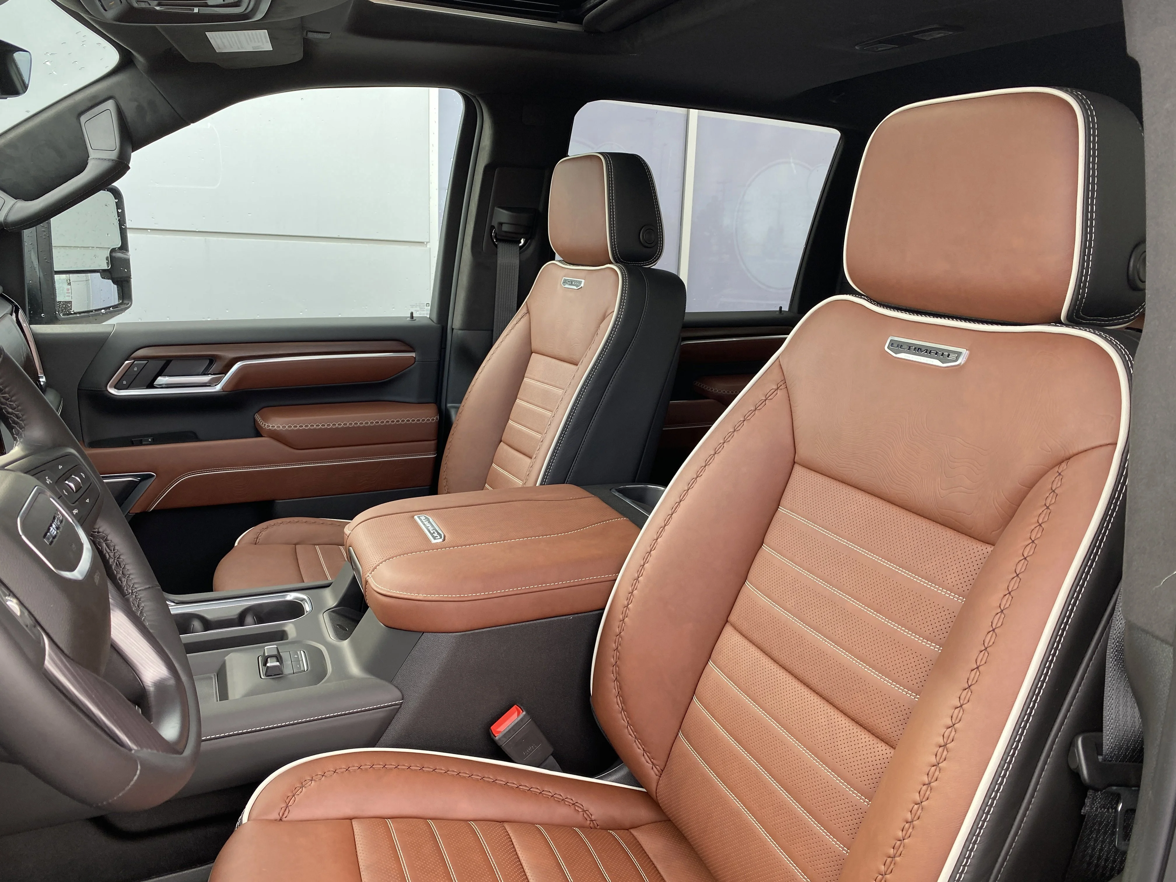 New 2026 ONYX BLACK GMC Denali Ultimate image 13