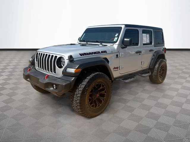 Used 2022 Silver Jeep Unlimited Sport Altitude image 3