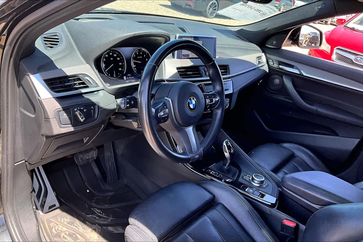Used 2020 Black Sapphire Metallic BMW M35i image 15