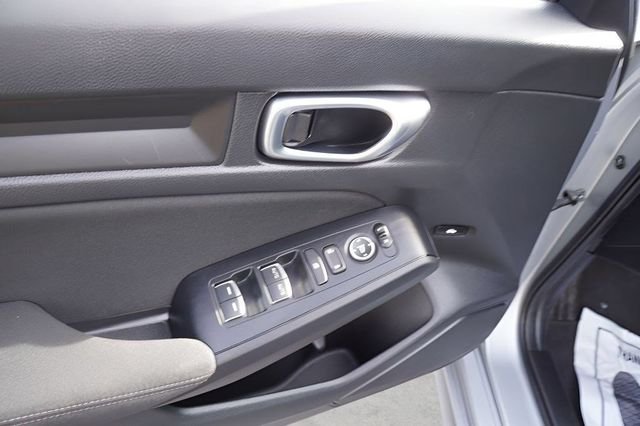 Certified Used 2025 Solar Silver Metallic Honda Sport image 8