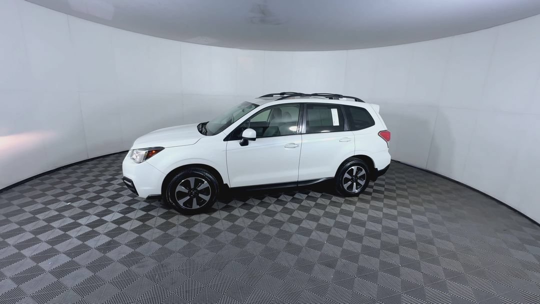 Used 2017 Crystal White Pearl Subaru Premium image 4