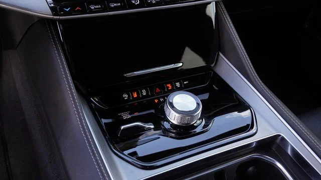 New 2026 High Gloss Black Exterior Paint Jeep Limited Altitude image 25
