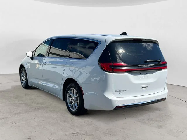 Used 2023 Bright White Clearcoat Chrysler Touring L image 3