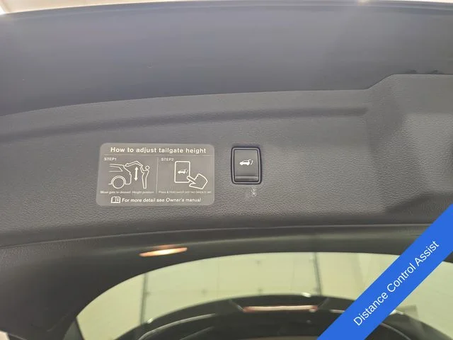 Used 2019 Black INFINITI ESSENTIAL image 17