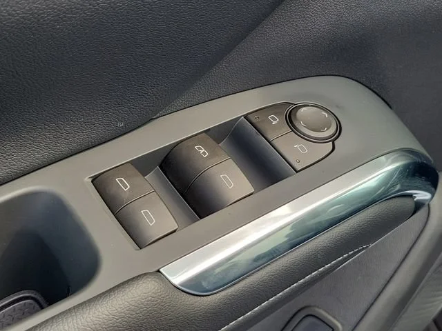 2026 Chevrolet Traverse LT - Photo 20