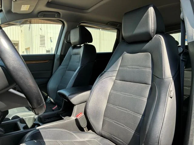 Used 2017 Green Honda Touring image 8