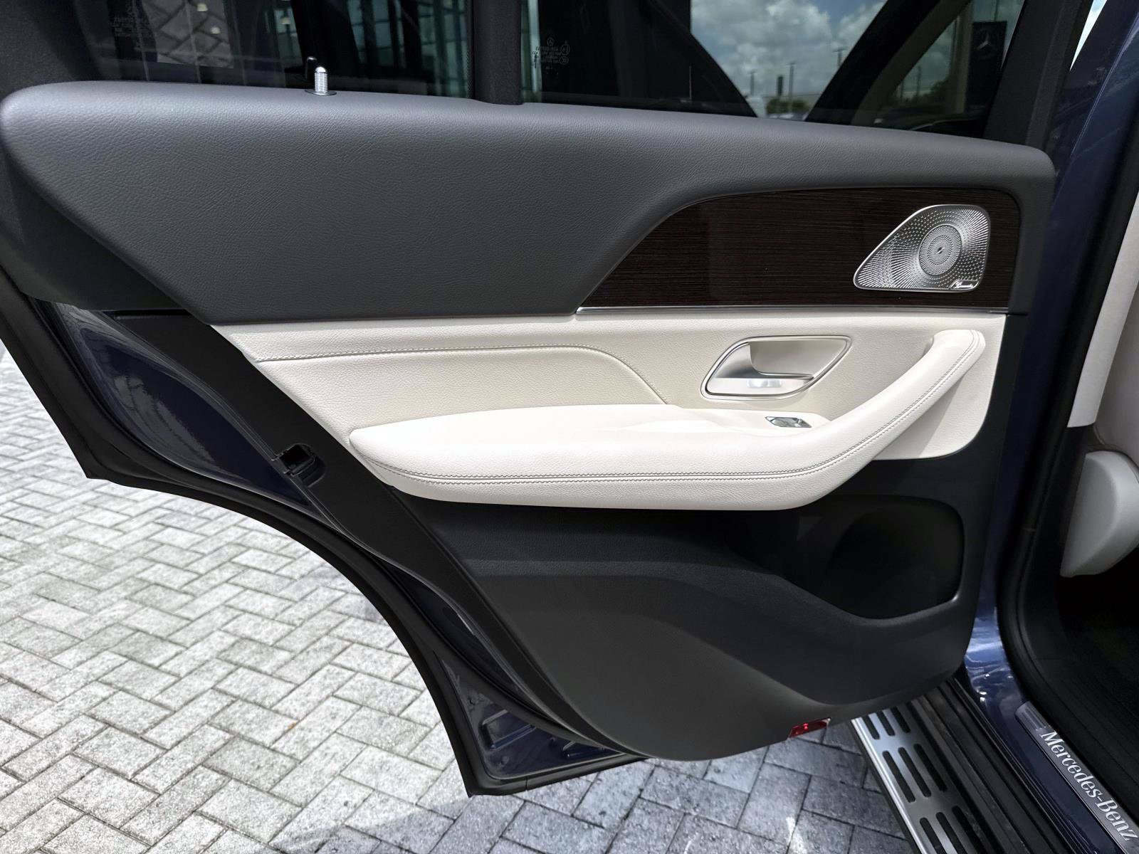 New 2026 Twilight Blue Metallic Mercedes-Benz 350 4MATIC® SUV image 12