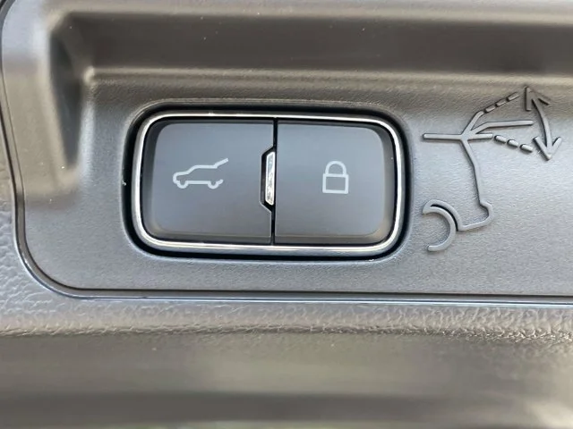 New 2027 Black Ford Active image 8