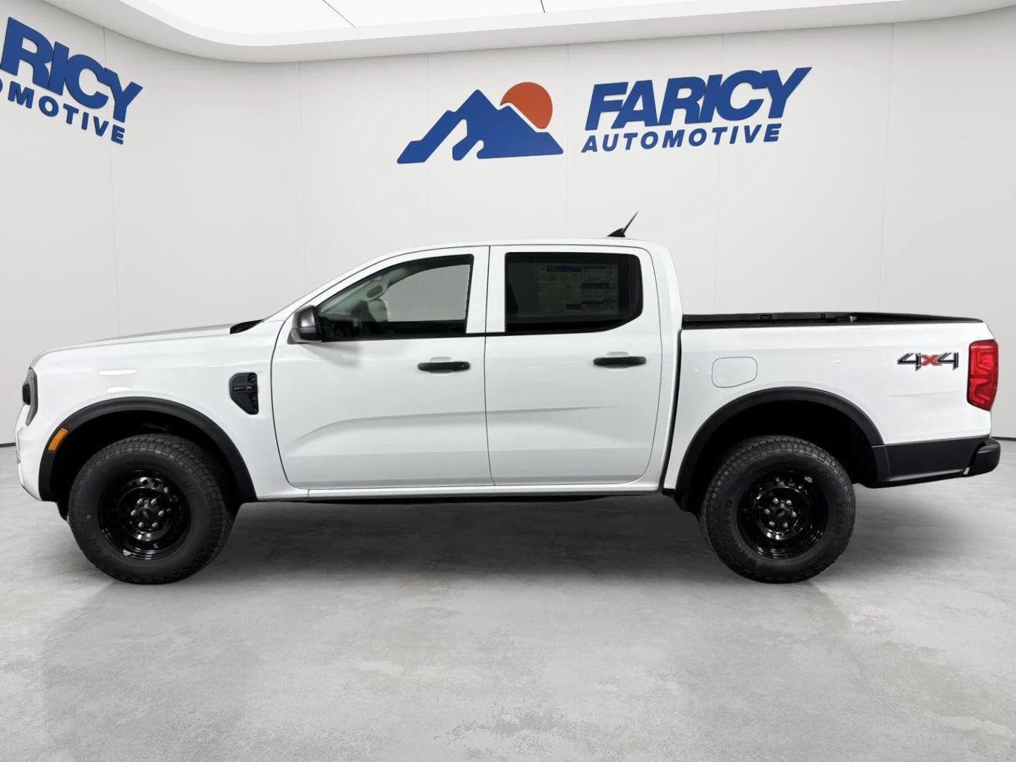 Used 2026 Oxford White Ford XL image 2