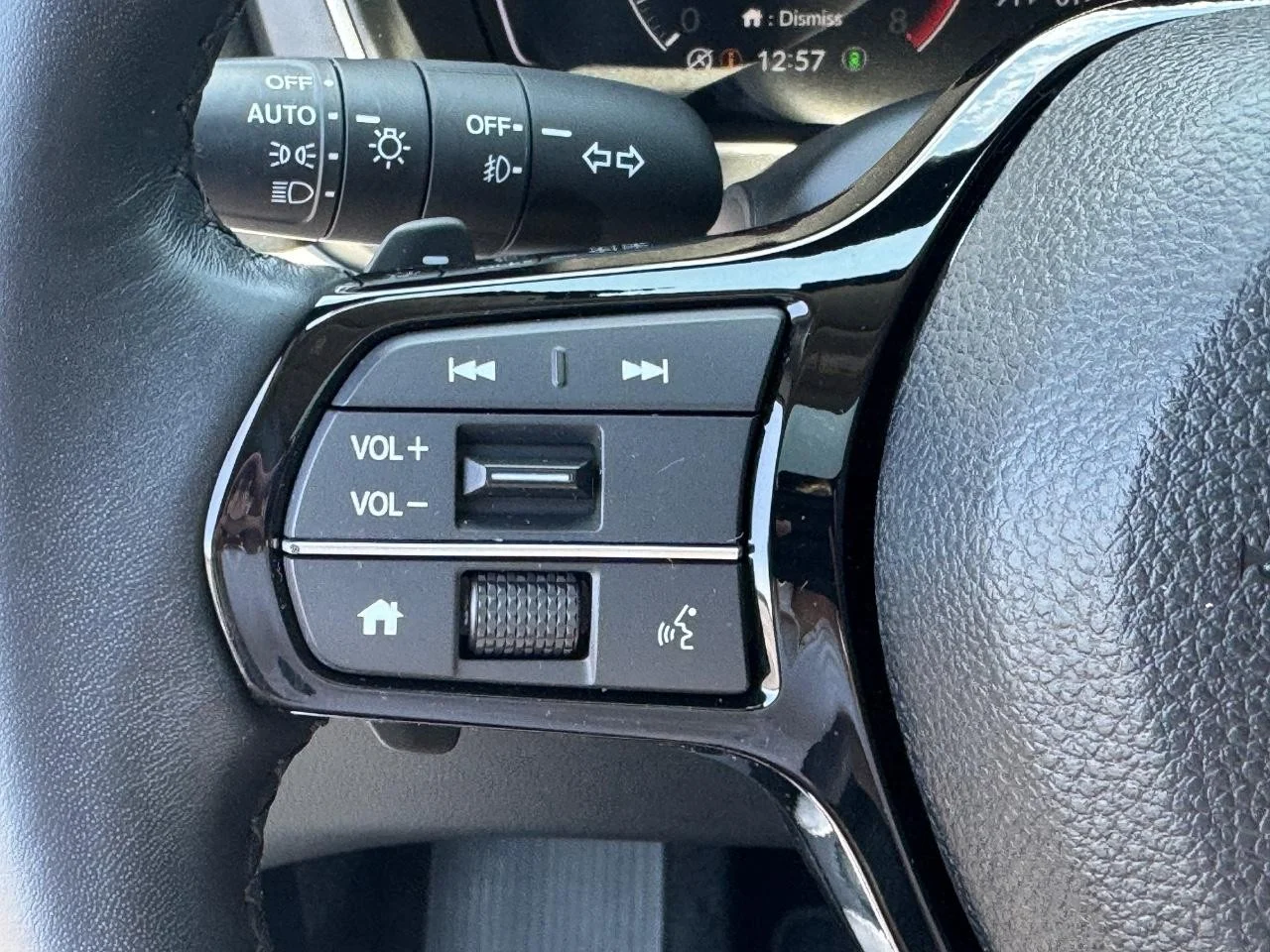 2025 Honda Pilot Touring - Photo 35