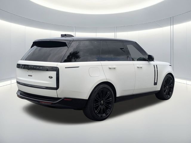 Used 2023 Fuji White Land Rover Autobiography image 6