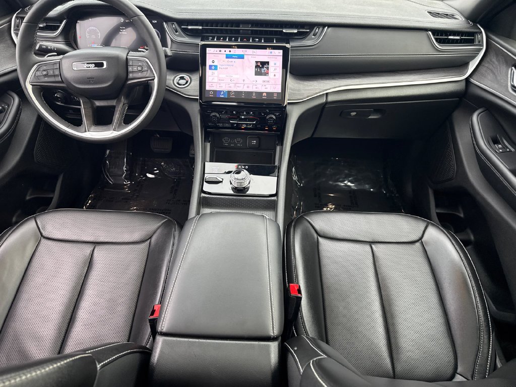 Used 2024 Gray Jeep Limited image 26