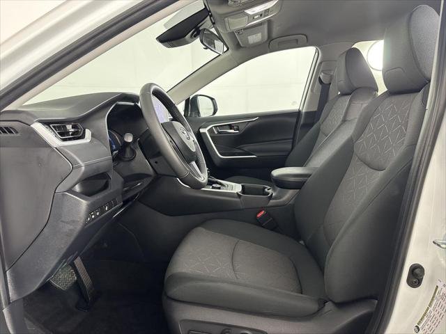 Certified Used 2024 ICE CAP Toyota  image 21