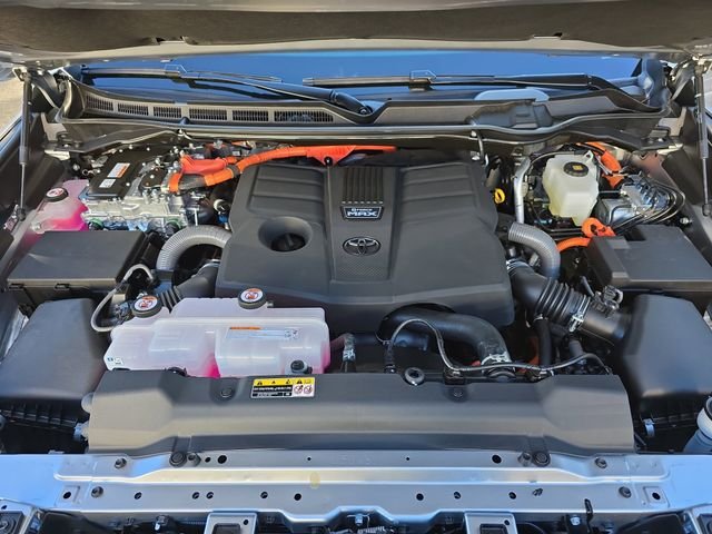 2026 Toyota Tundra Limited - Photo 29
