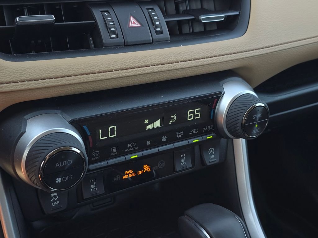 Used 2025 Beige Toyota XLE Premium image 32