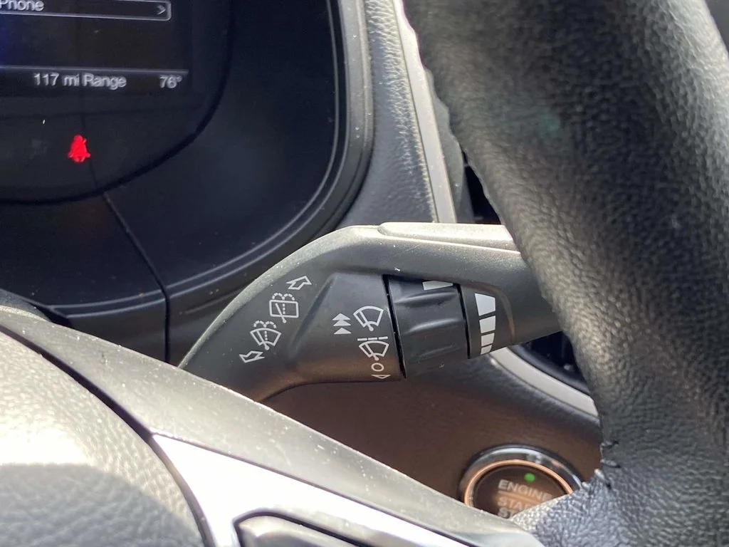 Used 2024 Oxford White Ford SEL image 29