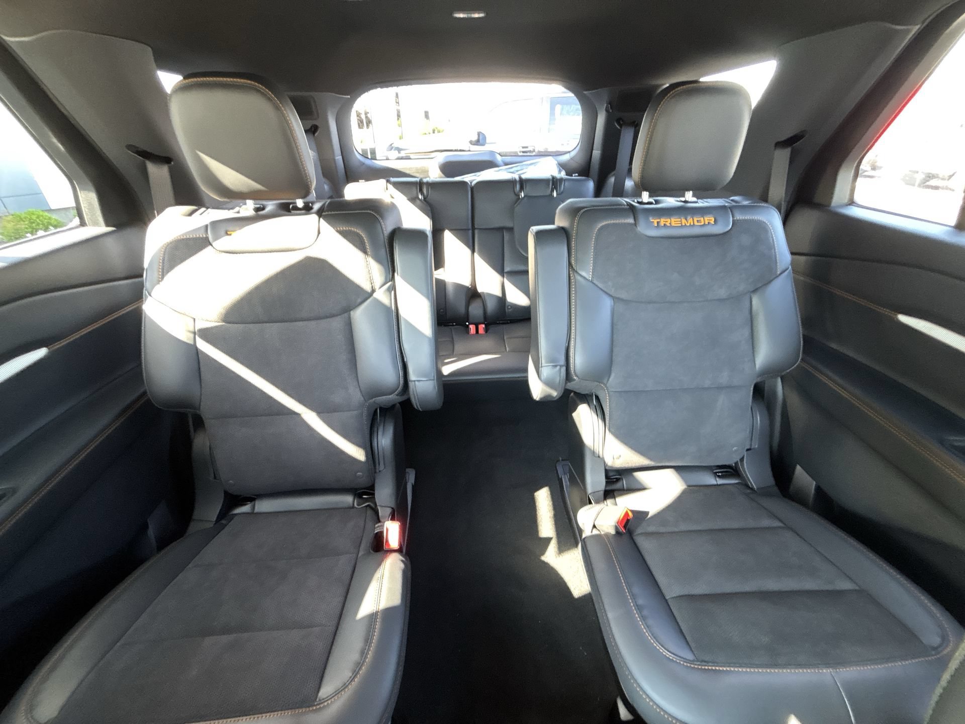 New 2026 Agate Black Metallic Ford Tremor® image 24