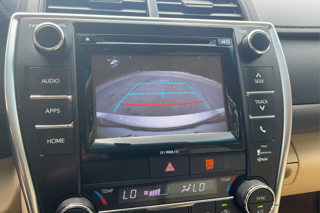 Used 2016 Gold Toyota XLE image 17
