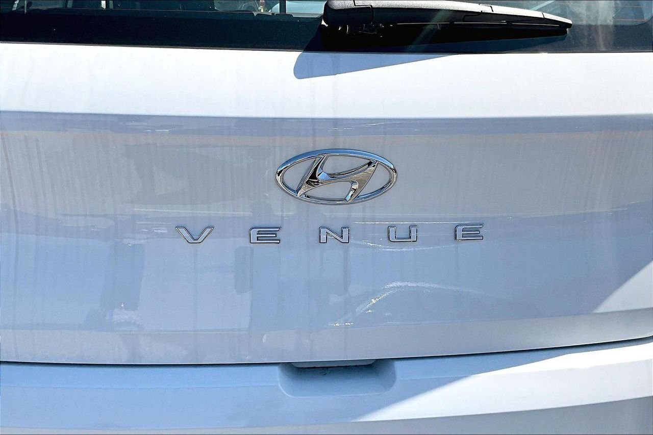 New 2026 White Hyundai SEL image 22