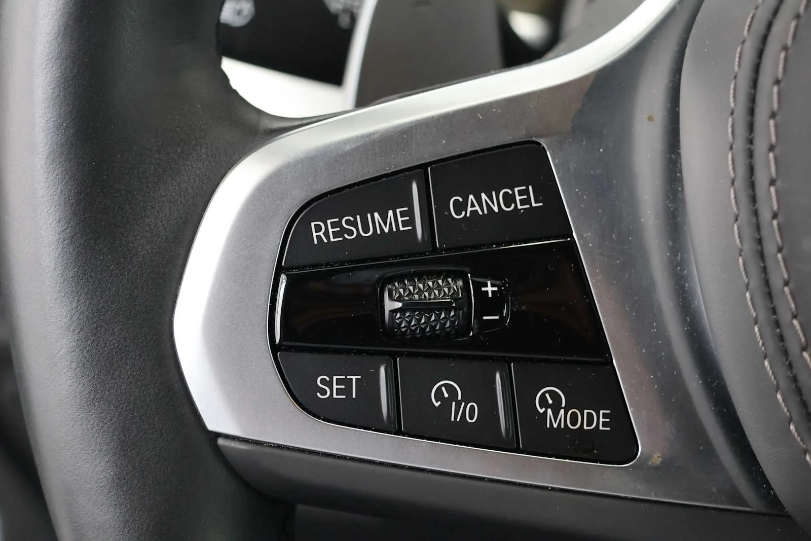 Certified Used 2025 Brooklyn Grey Metallic BMW xDrive40i image 20