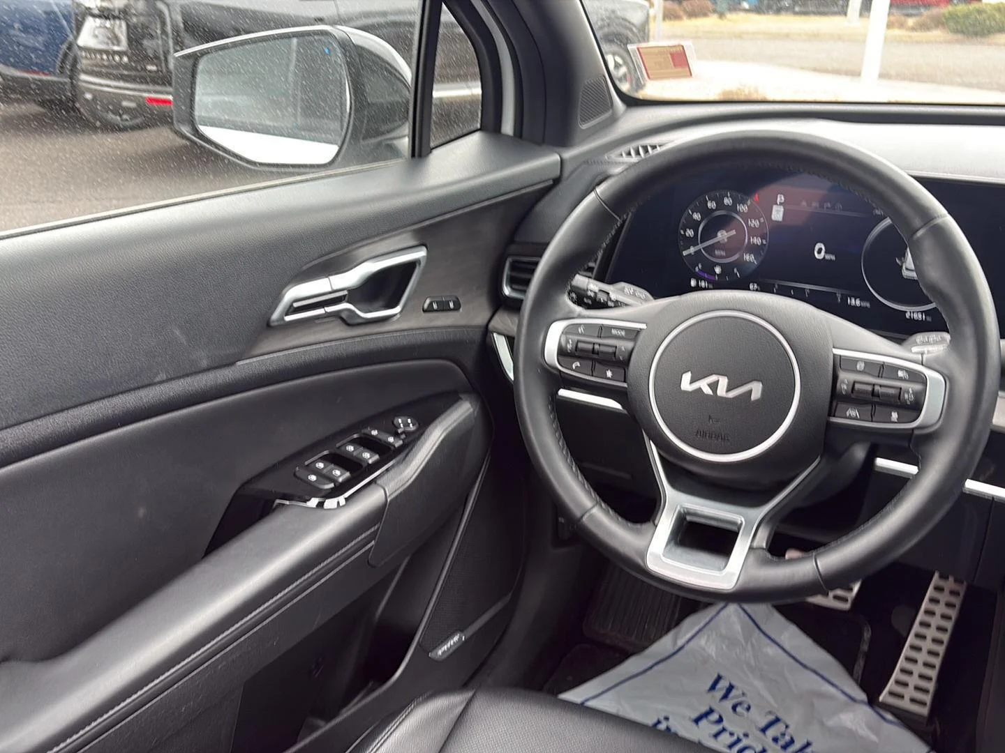 Used 2024 Glacial White Pearl/Ebony Black Roof Kia X-Pro image 19