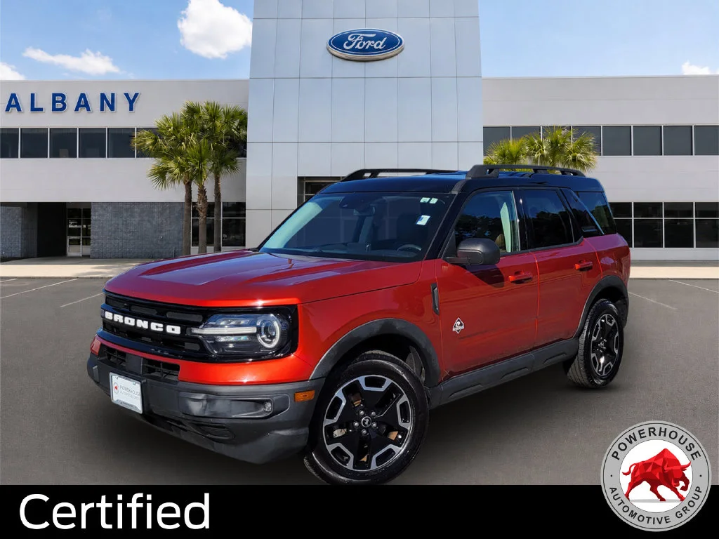 Used 2022 Red Ford Outer Banks image 1