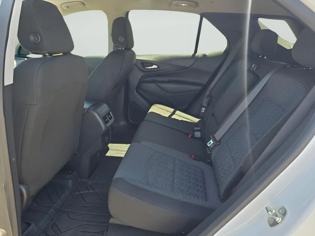 Used 2023 Summit White Chevrolet LT image 27