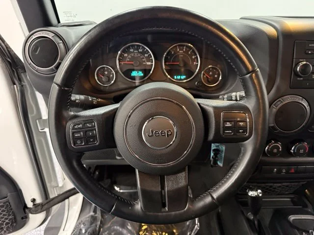 Used 2018 White Jeep Unlimited Sport image 15