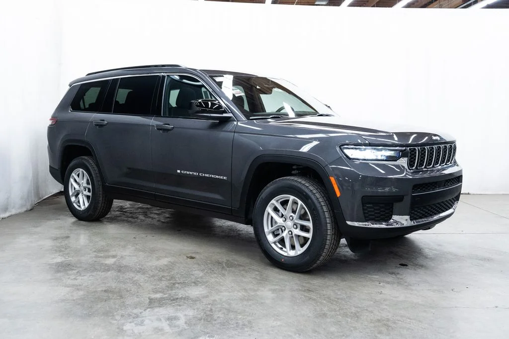2026 Jeep Grand Cherokee L Laredo X 4x4's photo