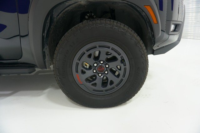 Used 2026 Super Black Nissan PRO-4X image 5