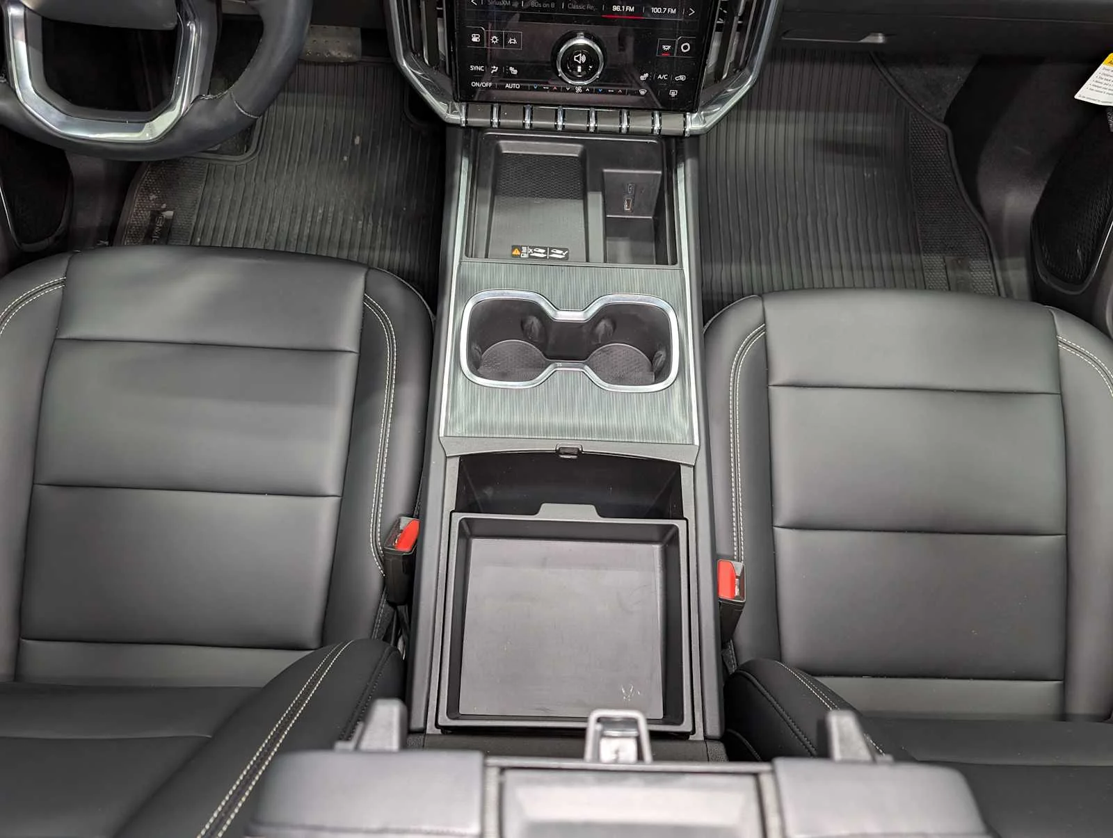 2026 GMC Acadia Elevation - Photo 17