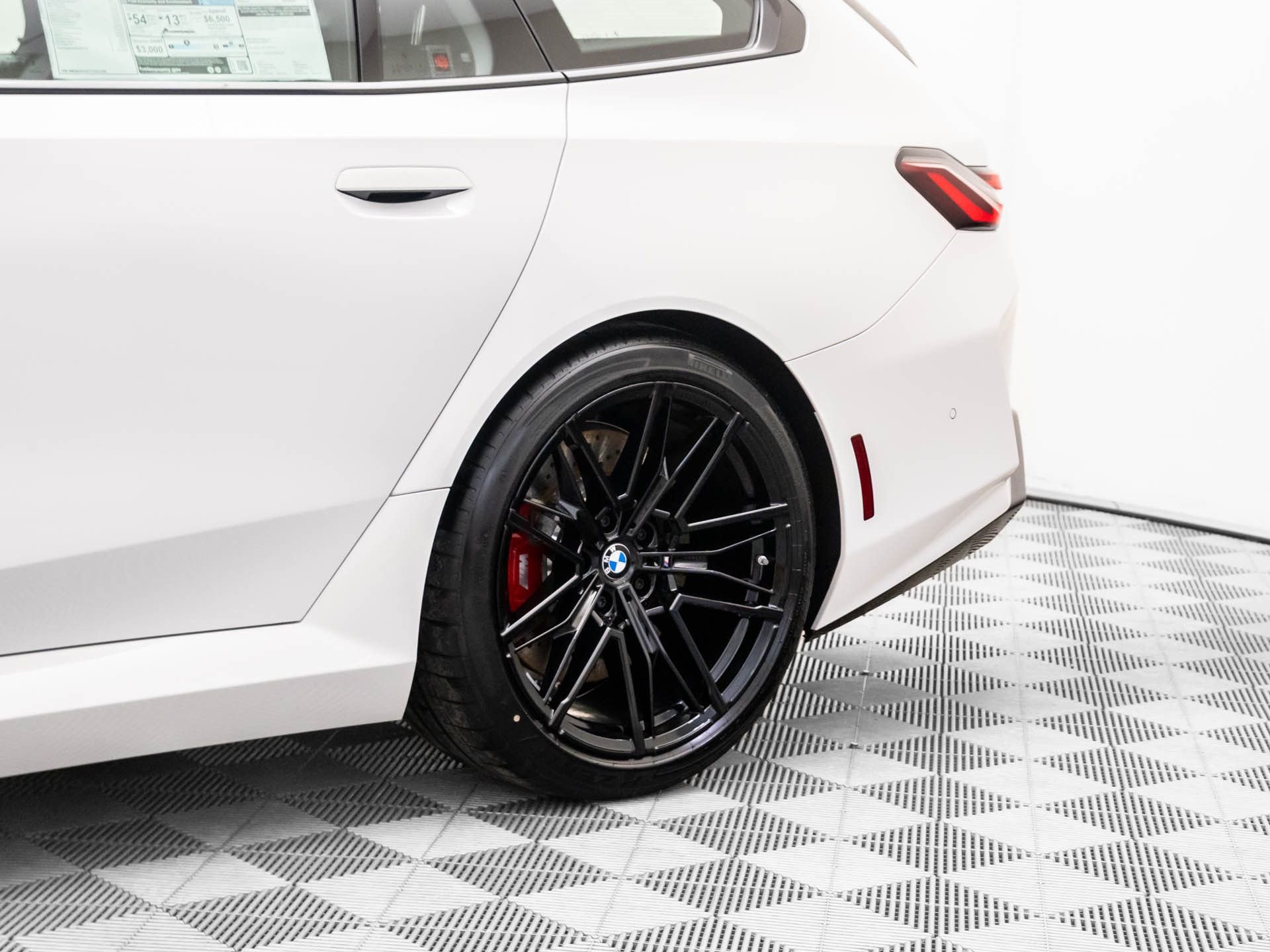 New 2026 Alpine White BMW Base image 37