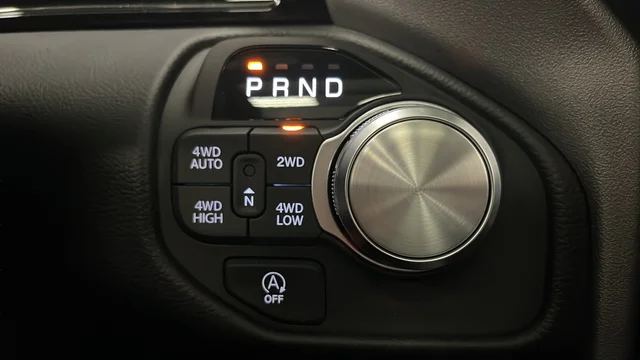 New 2026 Diamond Black Crystal Pearl-Coat Exterior Paint RAM Laramie image 20