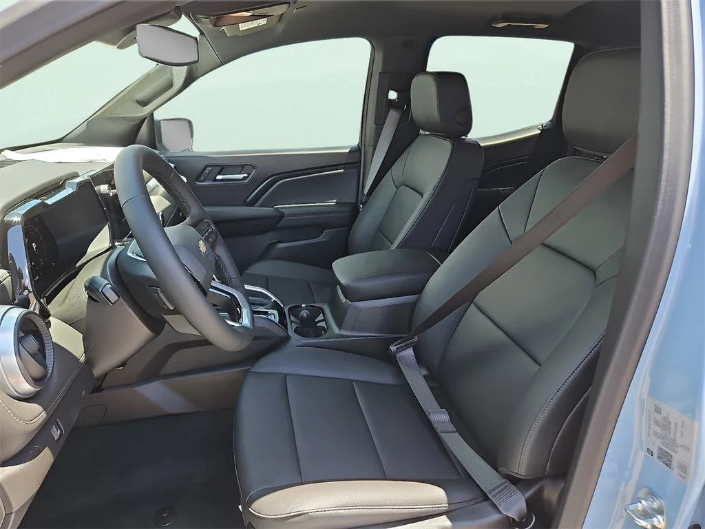 2026 Chevrolet Colorado LT - Photo 24