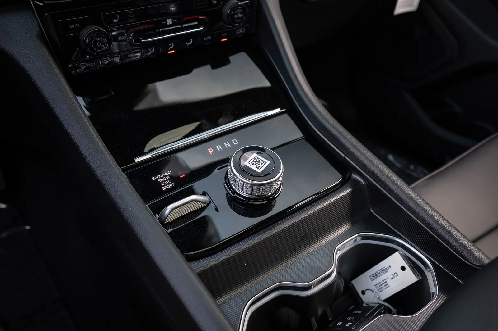 New 2025 Gray Jeep Limited image 28